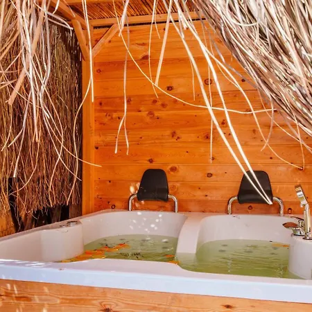 호텔 Kalkan Kingdome Deluxe Glamping 카스