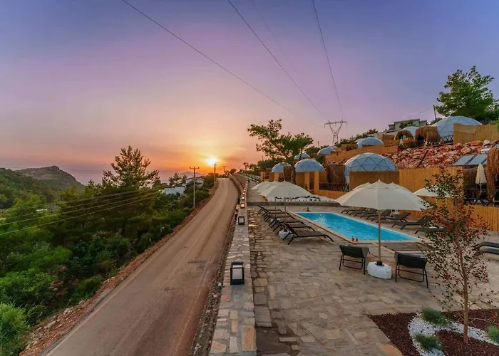 Hotel Kalkan Kingdome Deluxe Glamping *